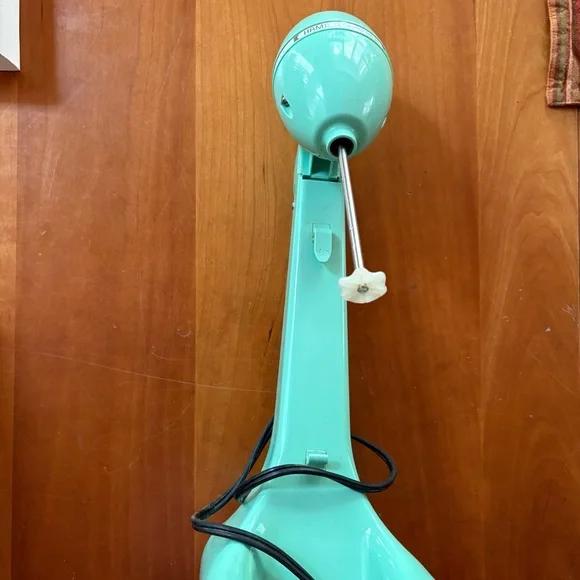 Hamilton Beach Vintage Milkshake Mixer - Picture 3 of 3